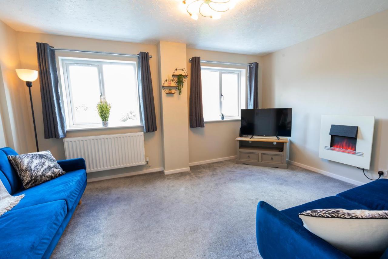 Bright & Modern 4 Bedroom Townhouse Stafford Exterior foto